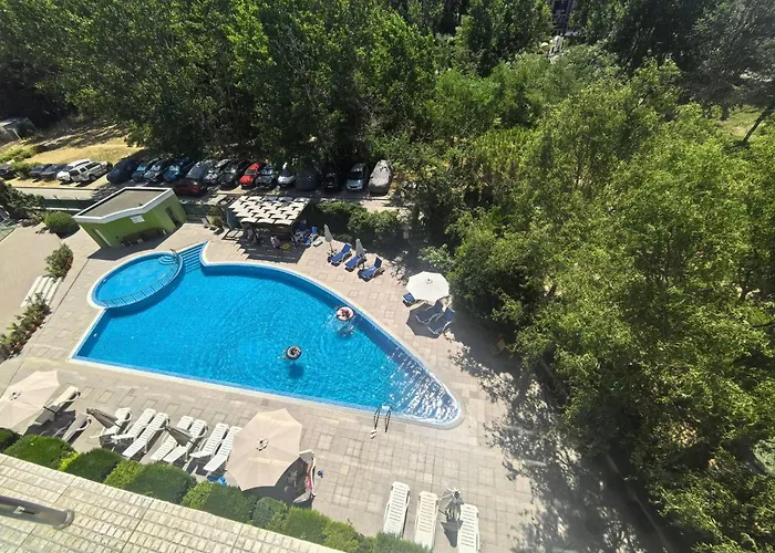 Family Apartments In Solmarin