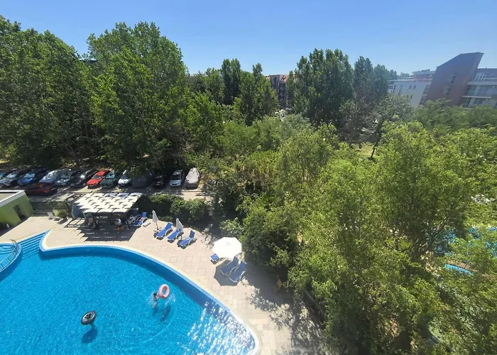 Family Apartments In Solmarin